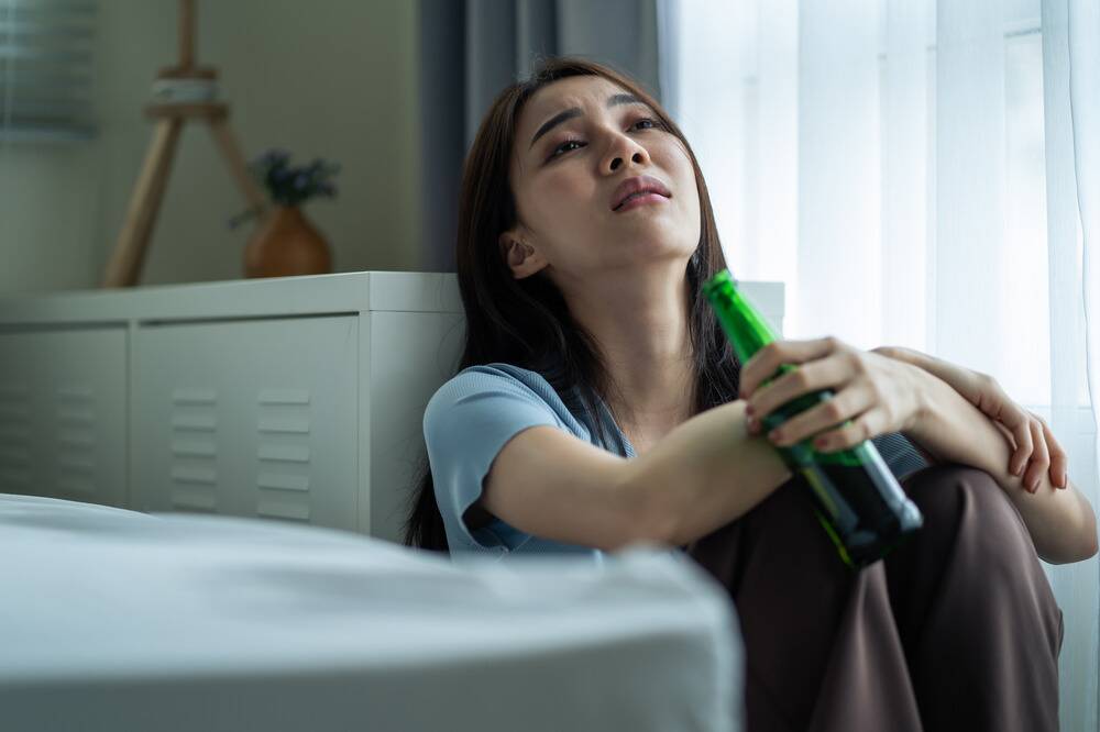 how alcohol abuse causes depression, link between alcohol abuse and depression, dual diagnosis treatment