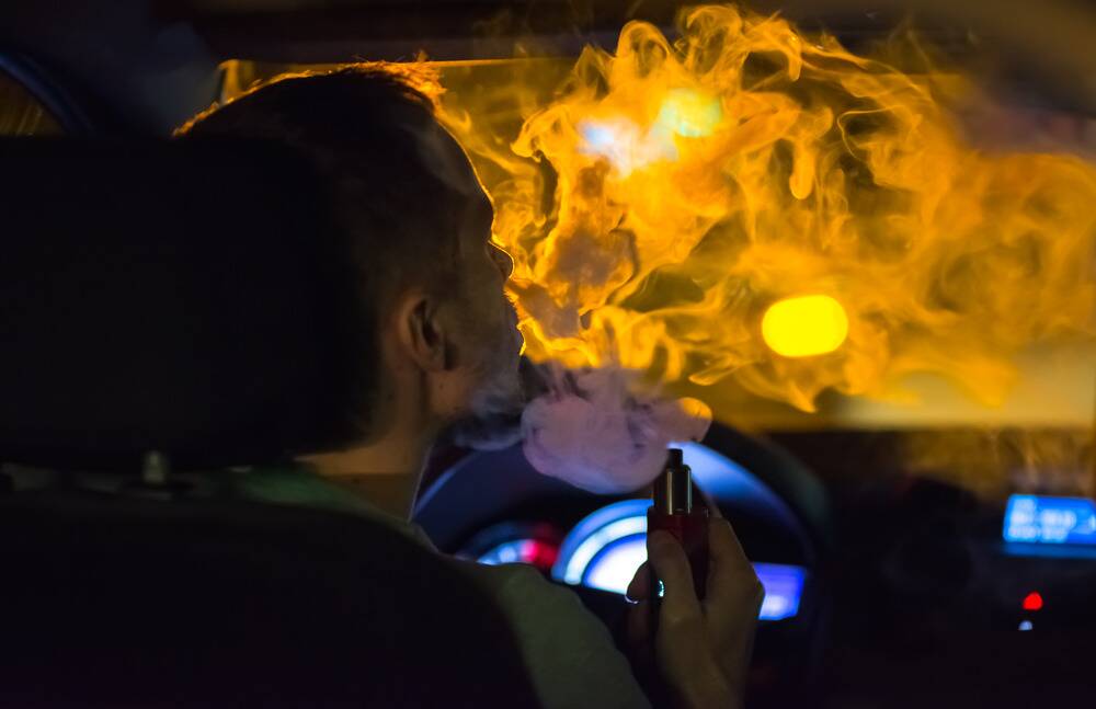 hot boxing in a car with marijuana smoke, hot boxing with tobacco smoke, smoking cannabis in enclosed space, dangers of hot boxing