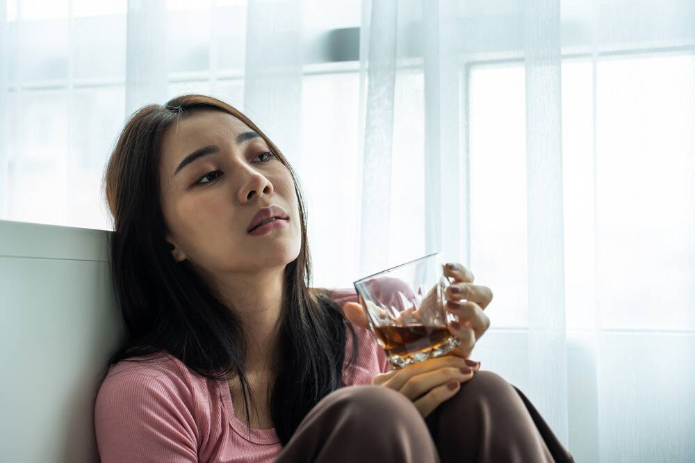 mental health issues and alcohol addiction, alcohol use disorder in women, alcohol addiction in women, alcohol addiction treatment in south florida