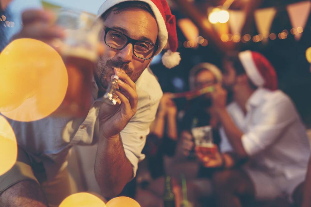 how to cope with holiday stress, coping techniques for holiday stress, risks of substance abuse during the holidays