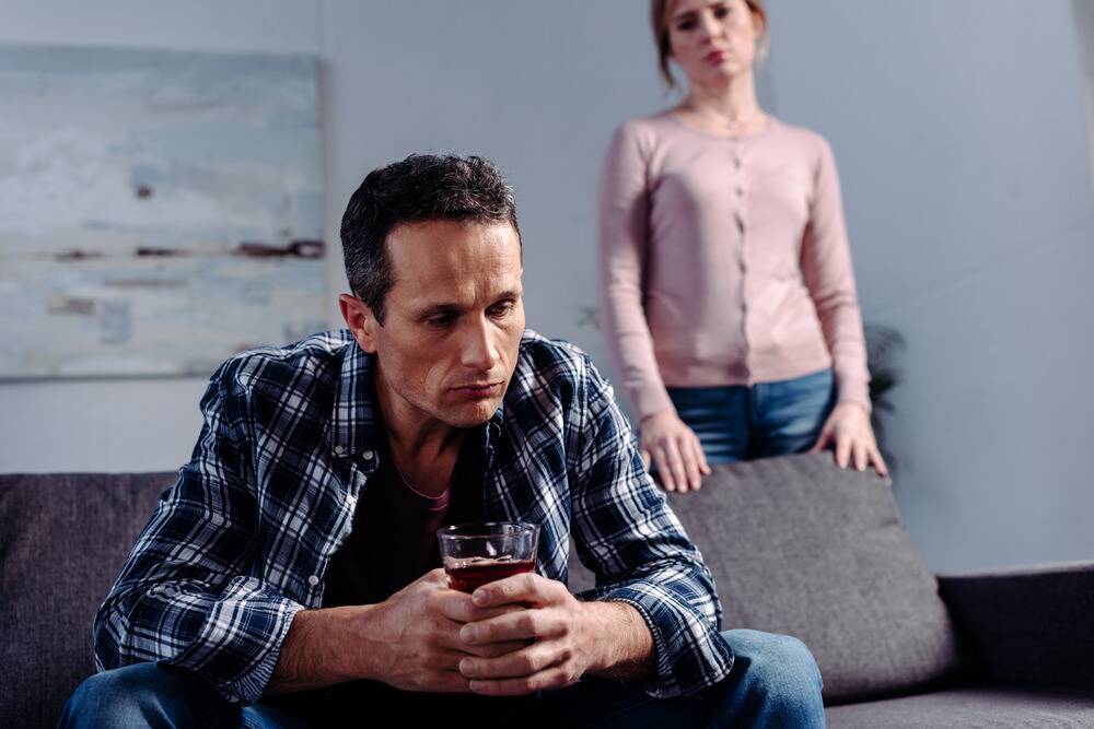 parent with alcohol use disorder, genes and substance abuse problems, alcohol detox treatment