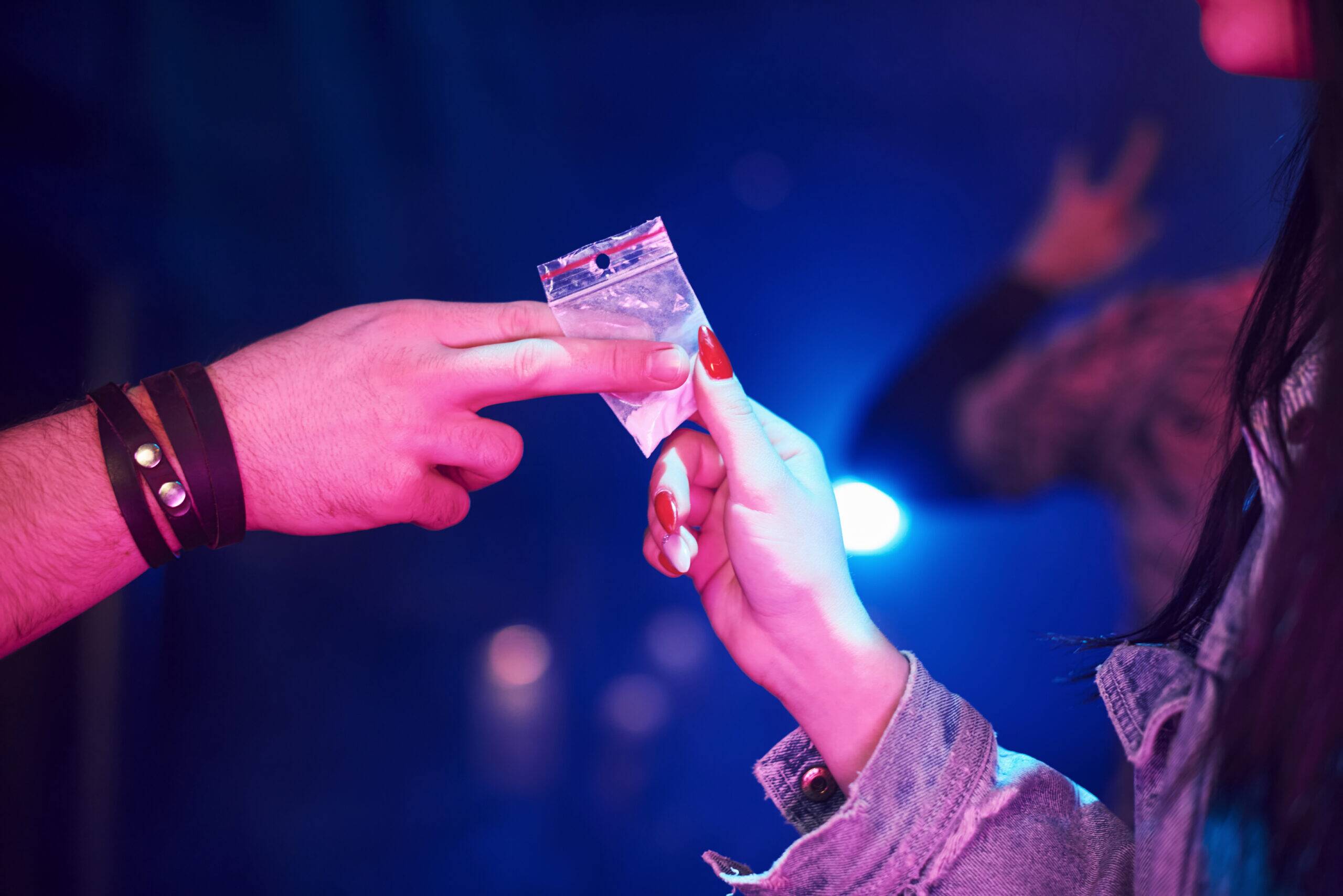 passing yaba at a rave or club, yaba addiction, yaba drug use among teens and young adults